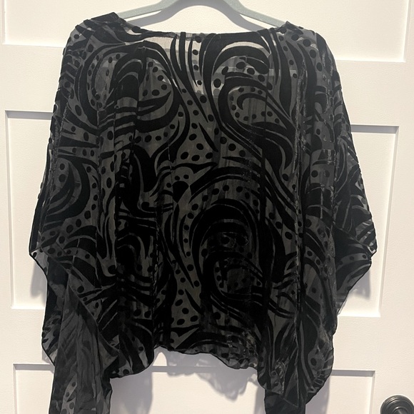 Black on black paisley patterned blouse, sheer fabric, draped sleeves Women’s L - Picture 7 of 7